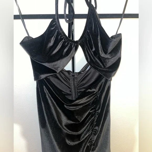Black zara velvet dress - Picture 8 of 8